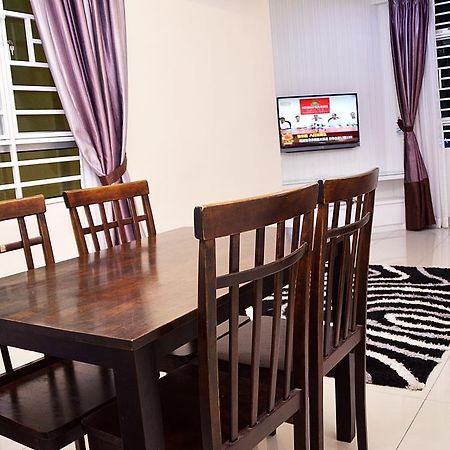 Spice Arena 3Bed Appartamento Bayan Lepas Esterno foto